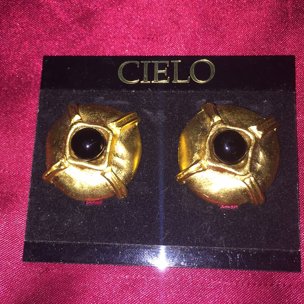 Cielo clip earrings new